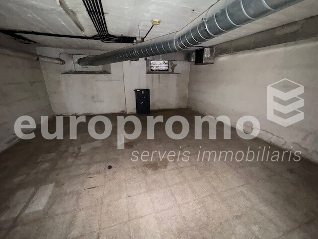 Local de 160m2 a l'Eixample de Girona